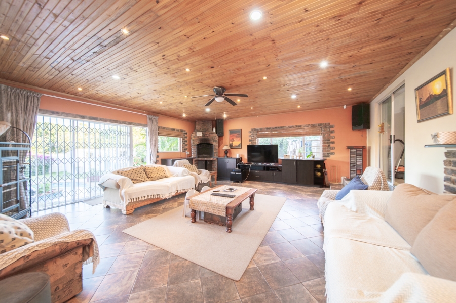 4 Bedroom Property for Sale in Beacon Bay Eastern Cape
